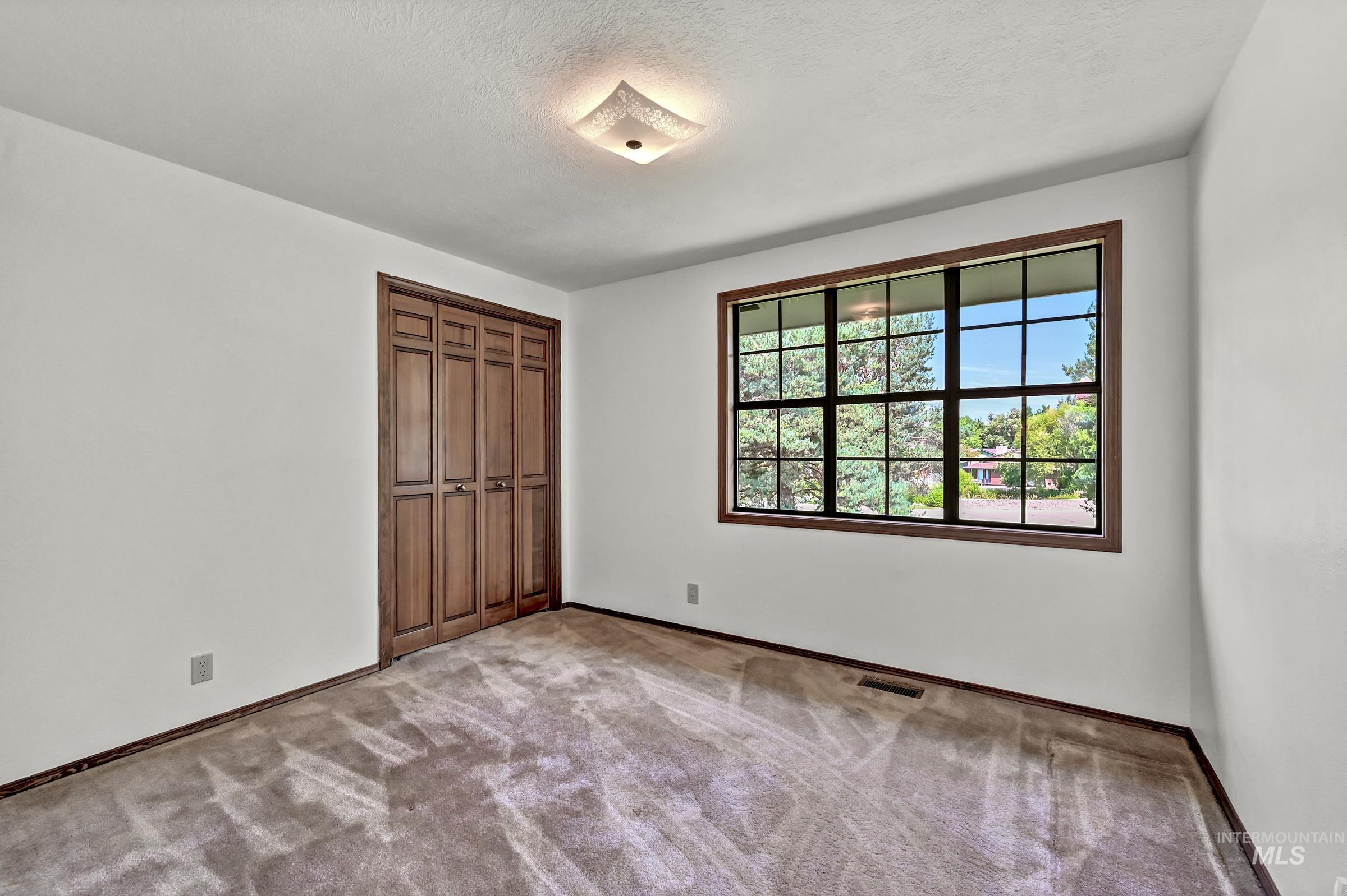 254 E Old Saybrook Property Photo 19