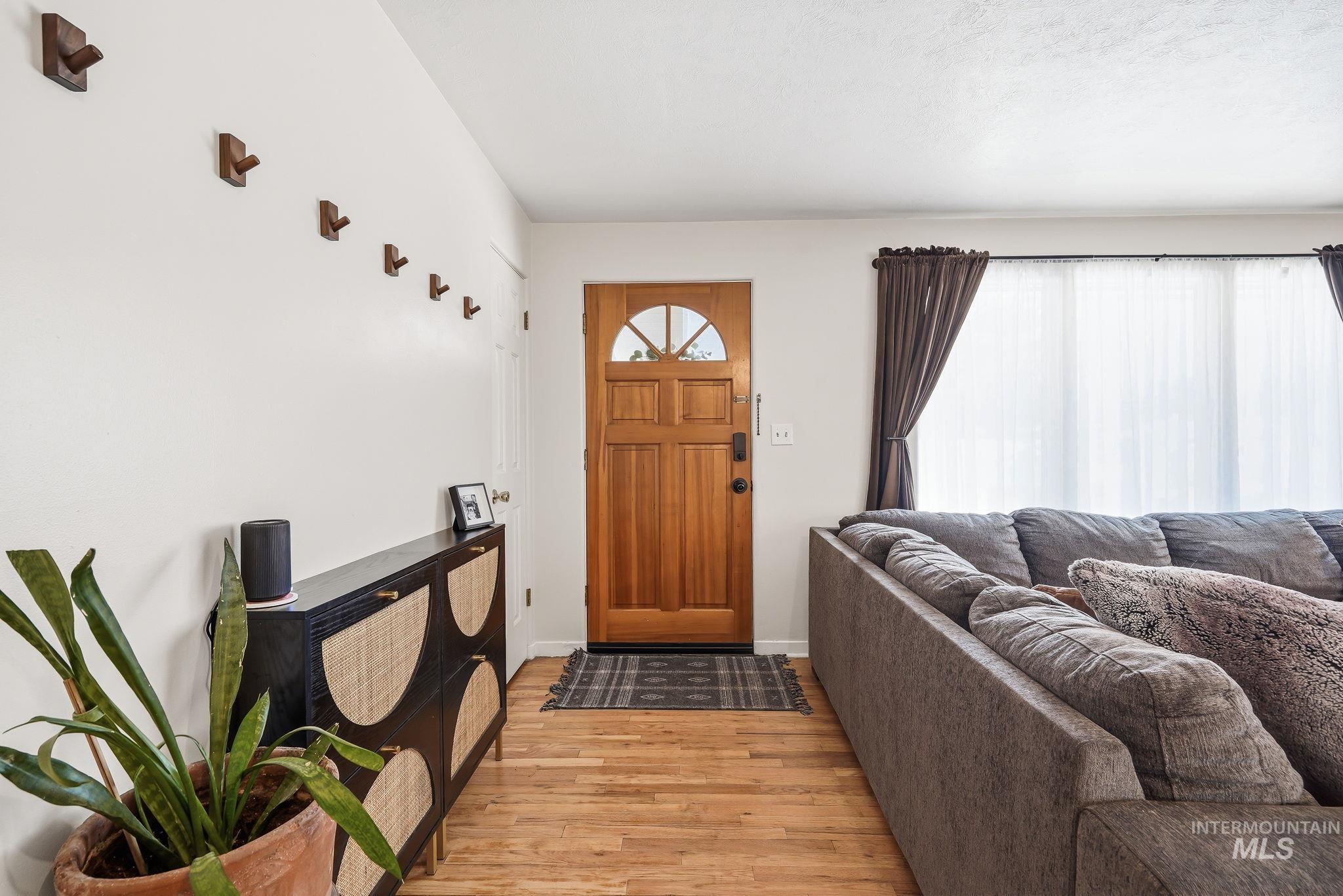 1851 S Rand Street Property Photo 3