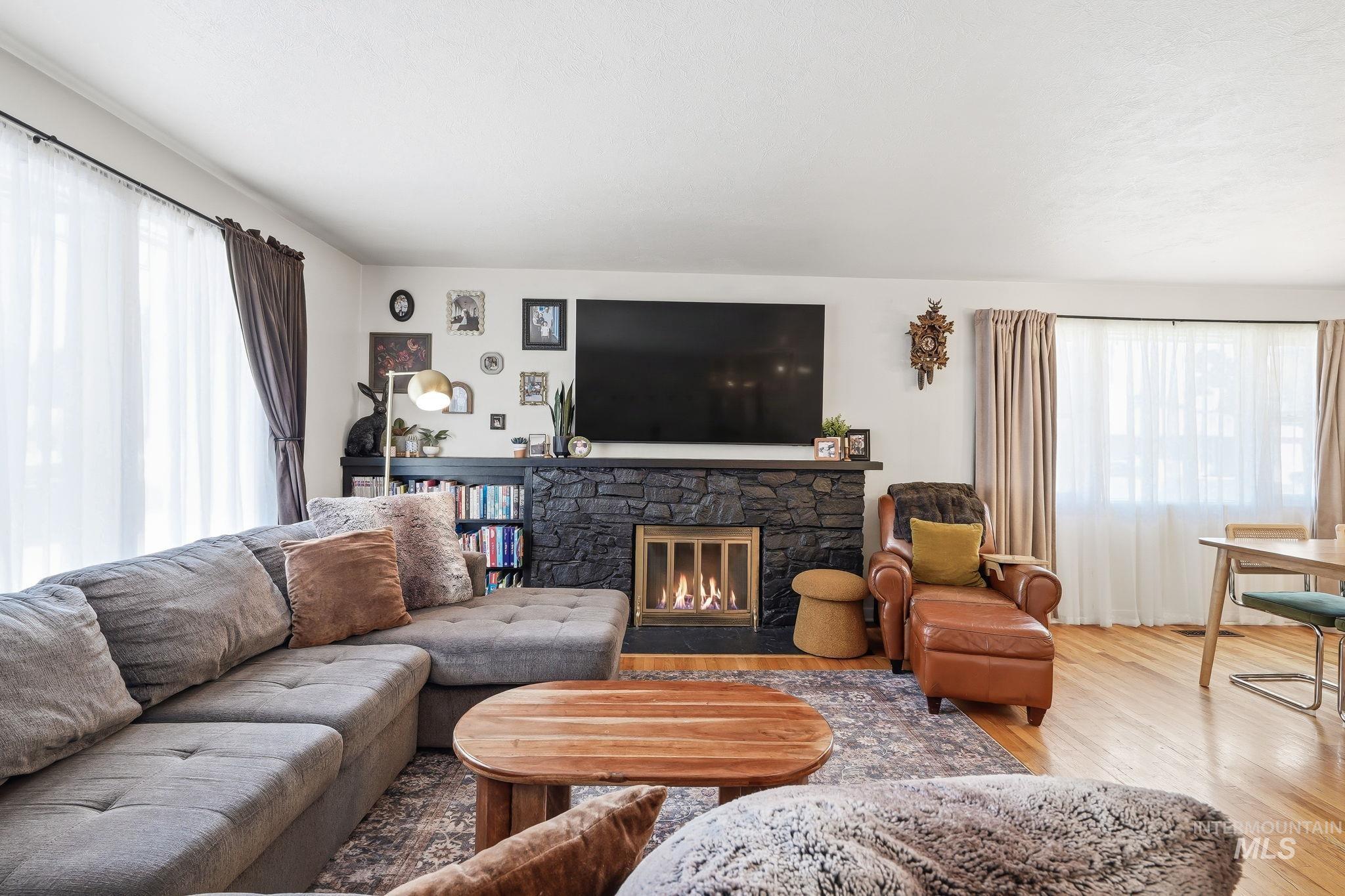 1851 S Rand Street Property Photo 4