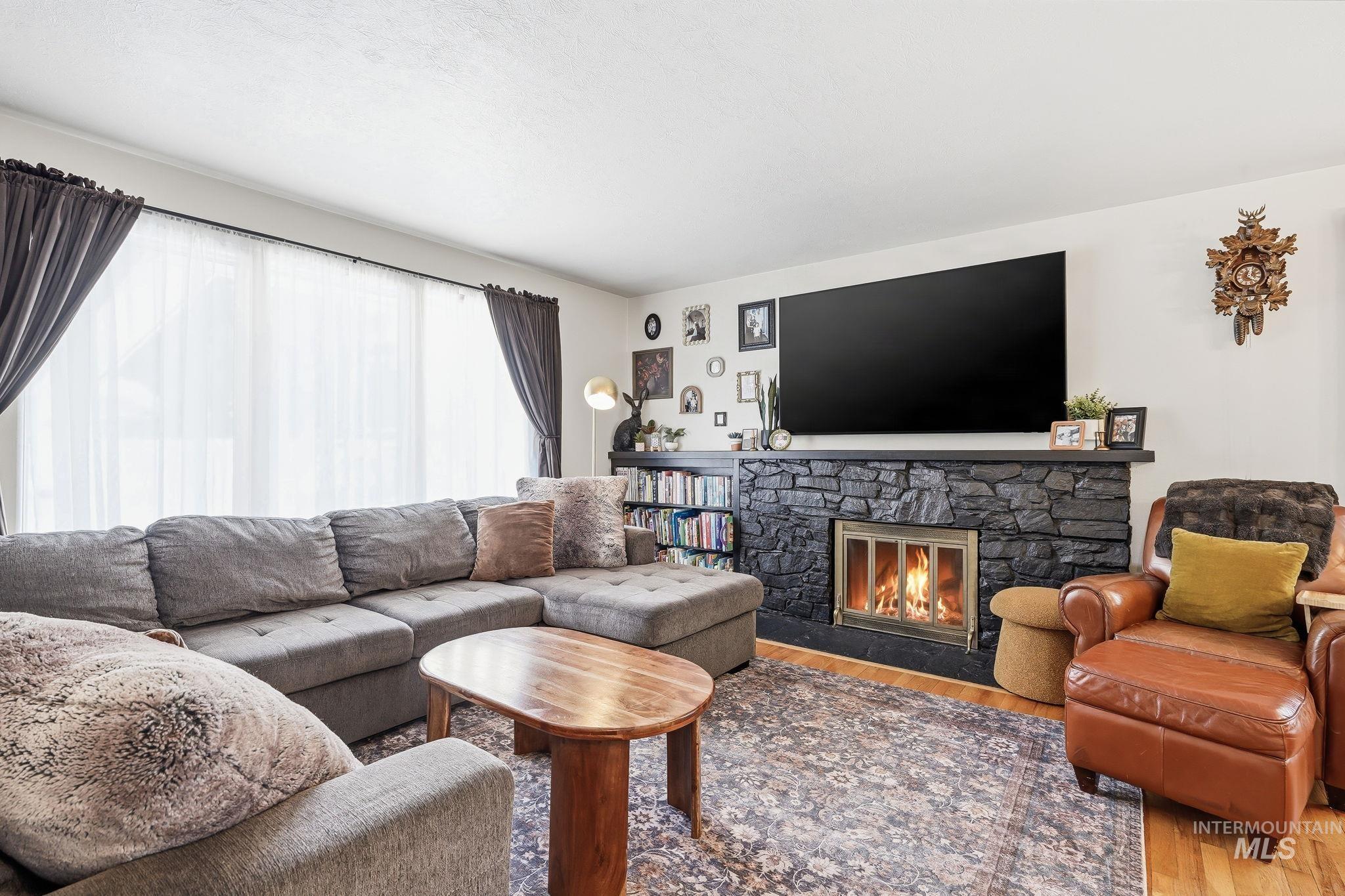 1851 S Rand Street Property Photo 6