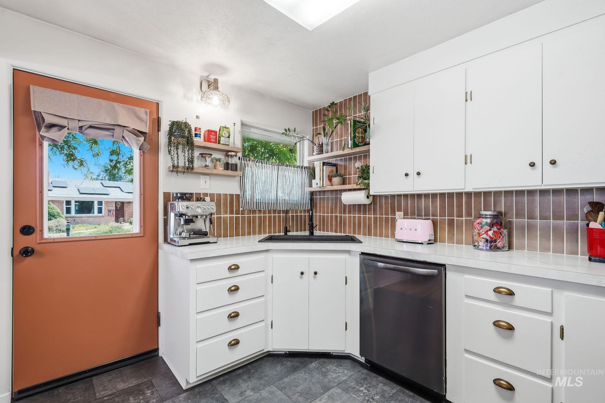 1851 S Rand Street Property Photo 20