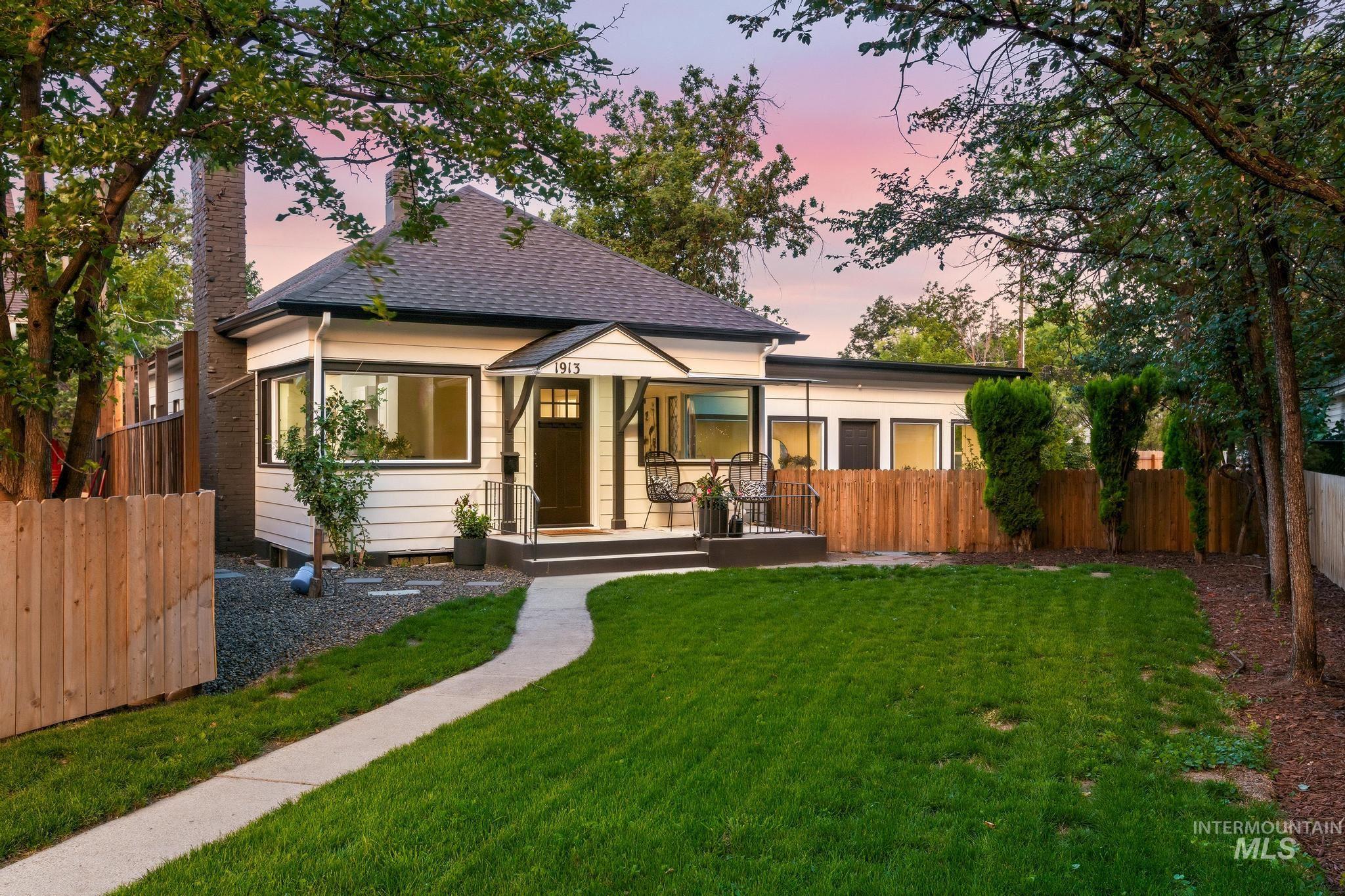 1913 W Washington St. Property Photo 41