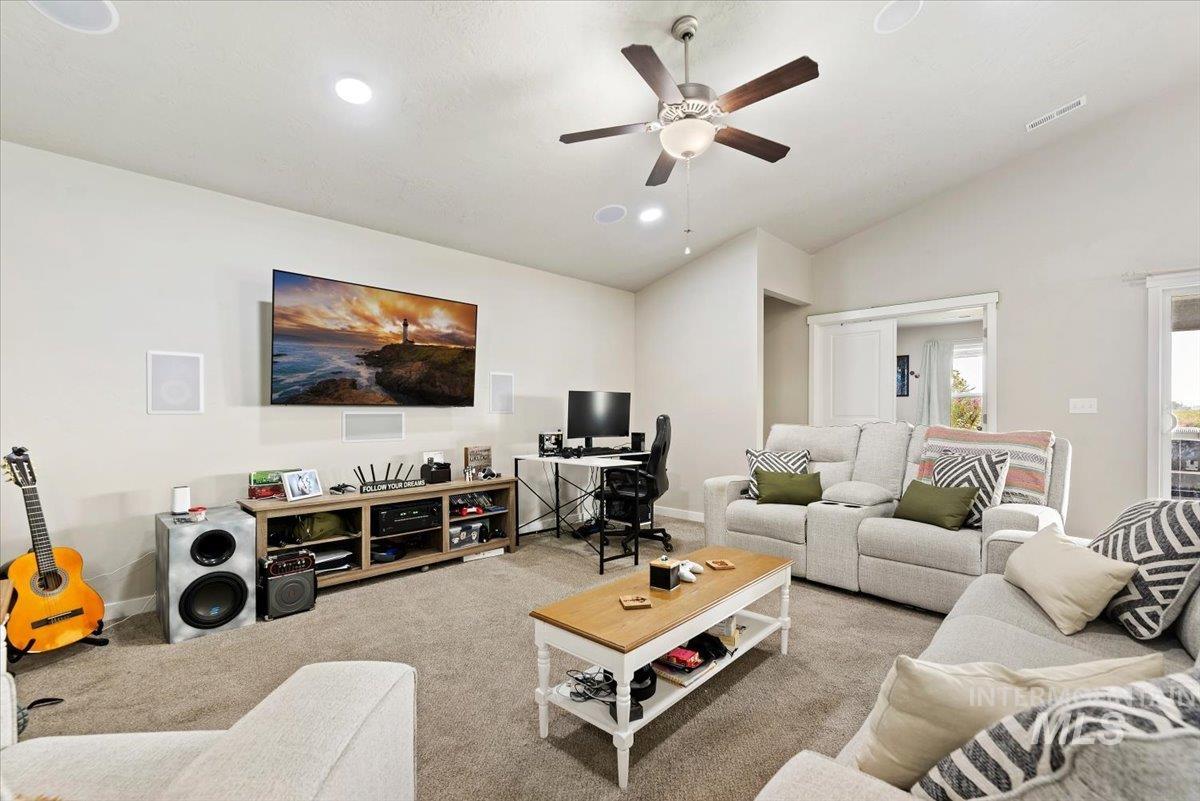 15936 N Freestone Way Property Photo 7