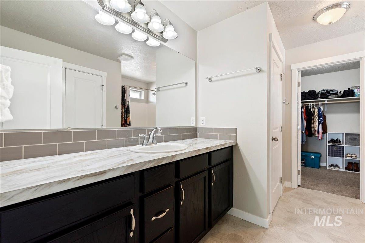 15936 N Freestone Way Property Photo 21