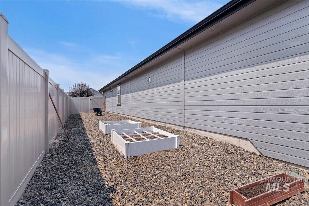 15936 N Freestone Way Property Photo 32