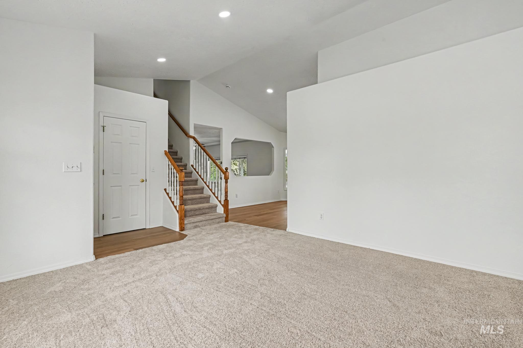 1807 Fairoaks Dr. Property Photo 5