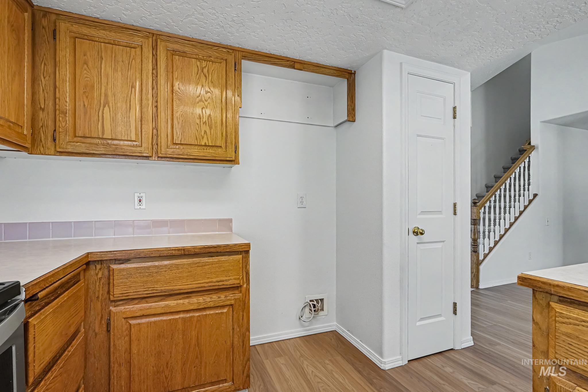 1807 Fairoaks Dr. Property Photo 10