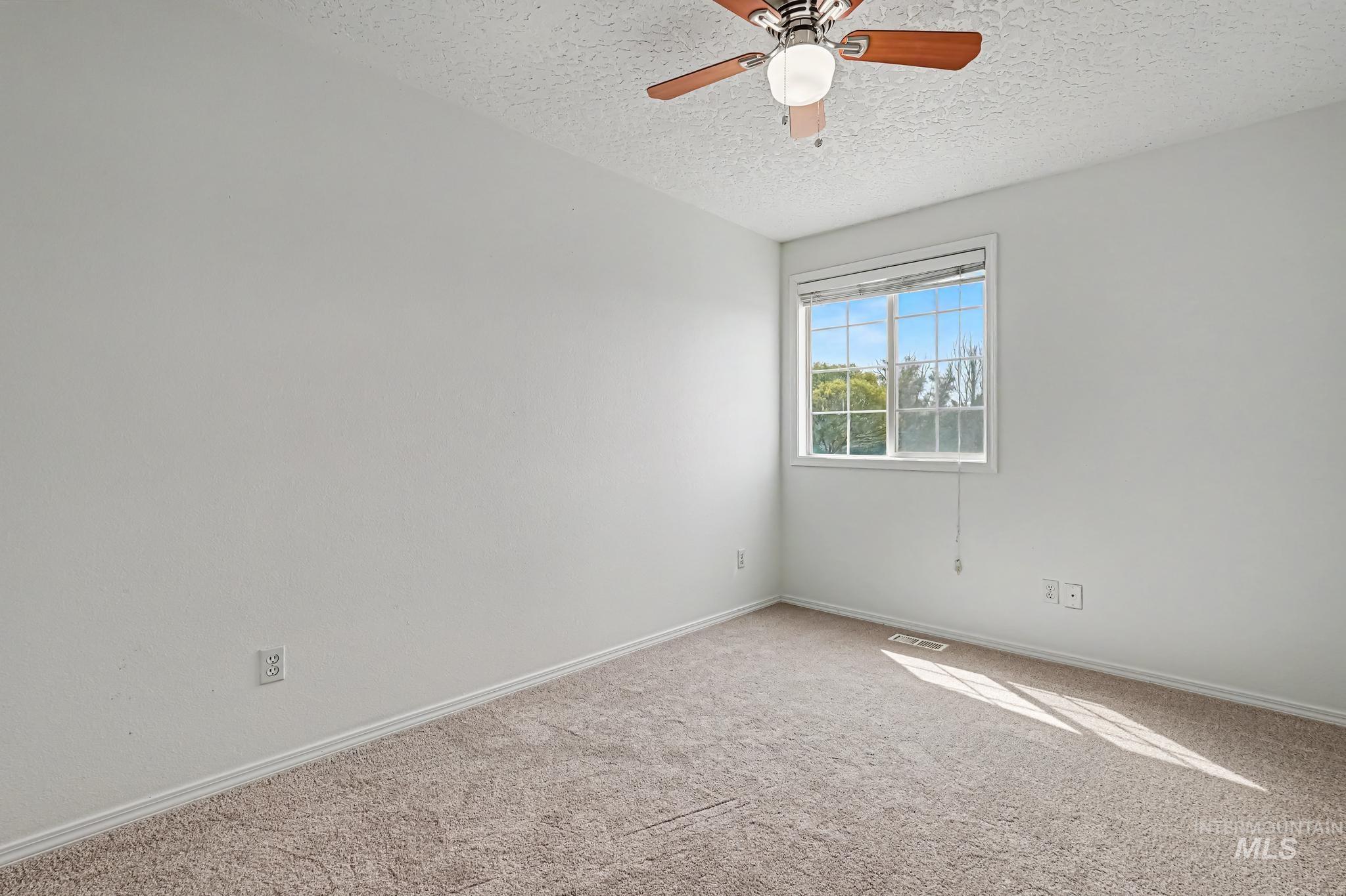 1807 Fairoaks Dr. Property Photo 12
