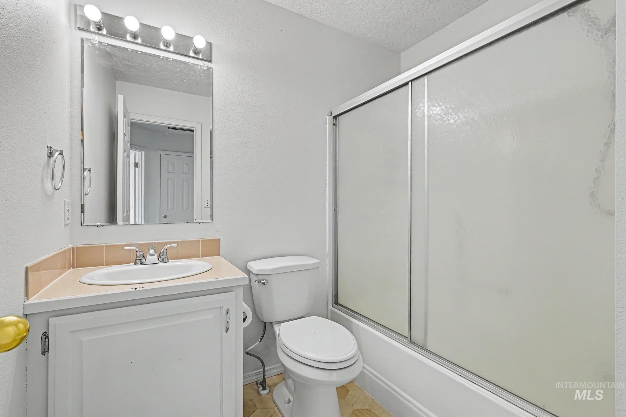 1807 Fairoaks Dr. Property Photo 14