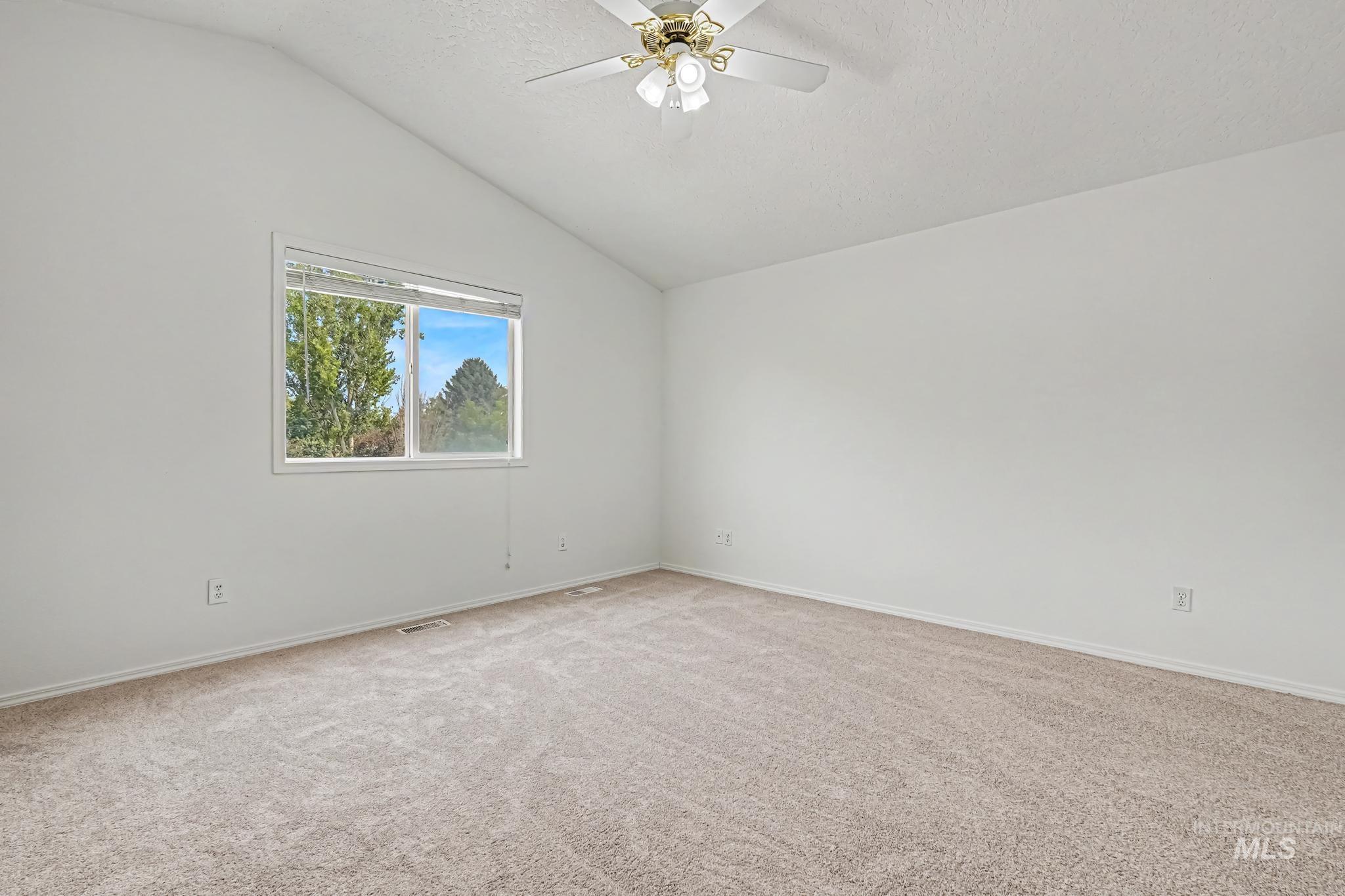 1807 Fairoaks Dr. Property Photo 15