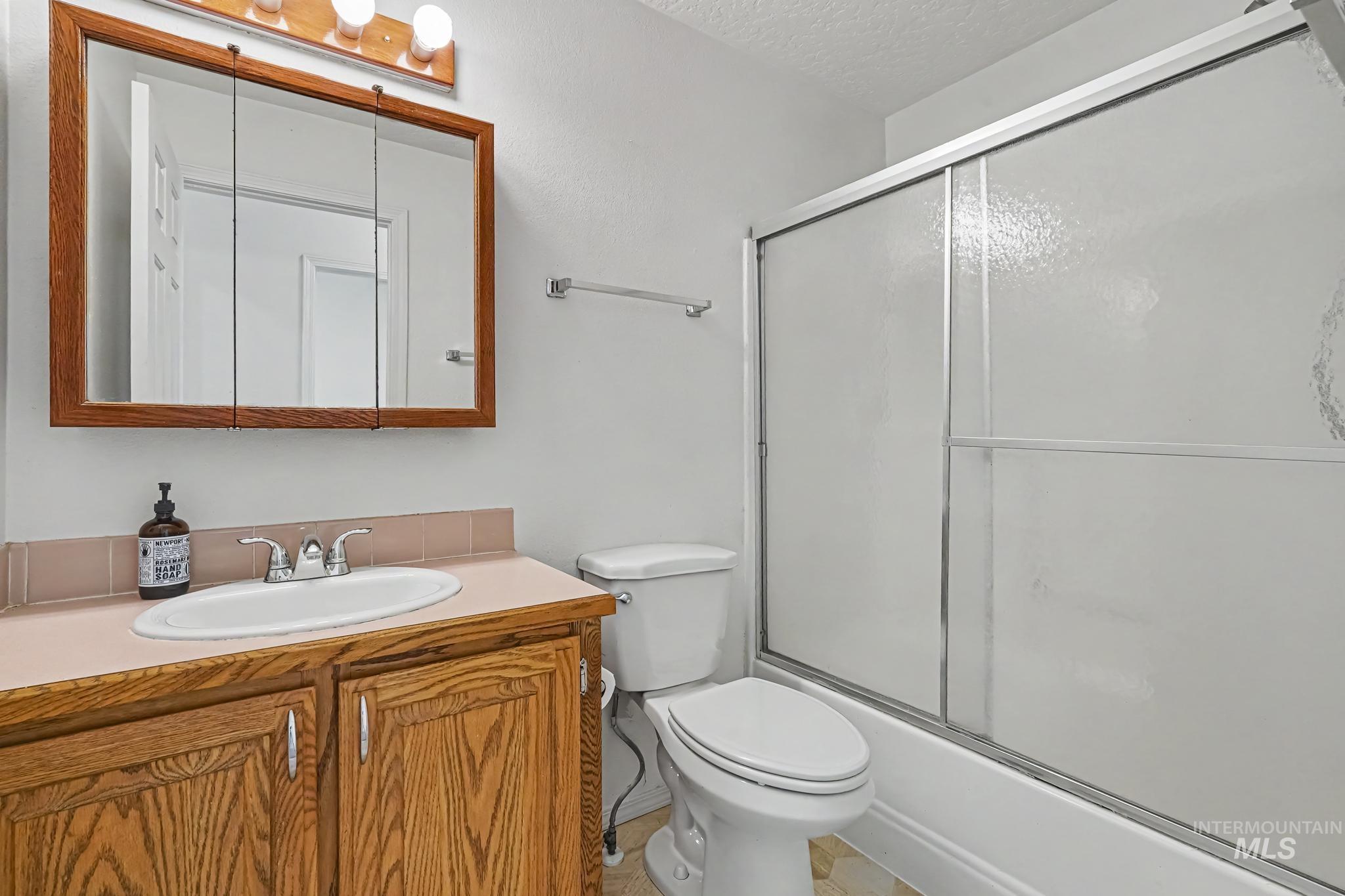 1807 Fairoaks Dr. Property Photo 19