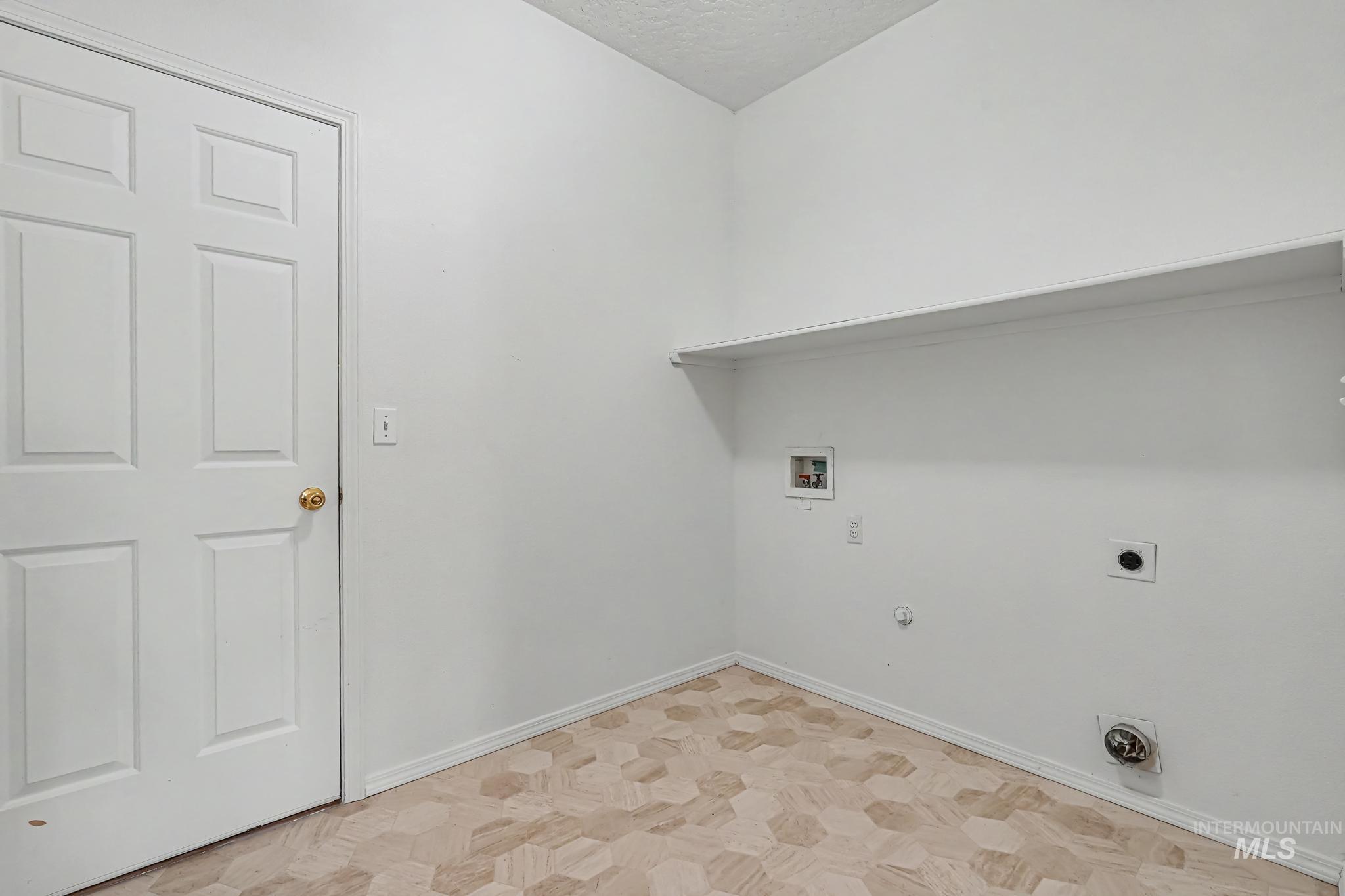 1807 Fairoaks Dr. Property Photo 20