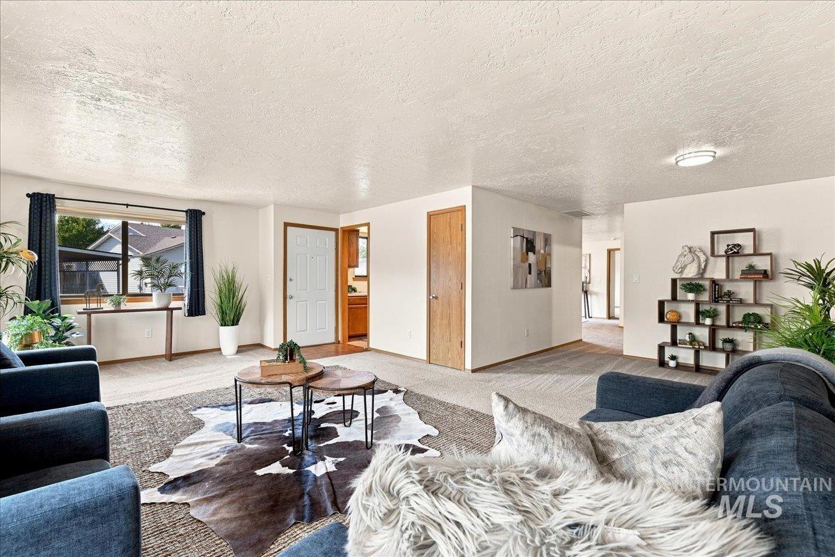 590 S Malaga Ln Property Photo 10