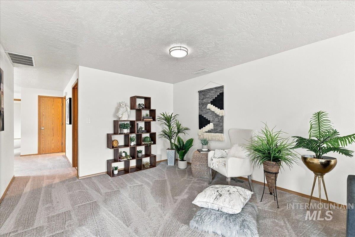 590 S Malaga Ln Property Photo 11