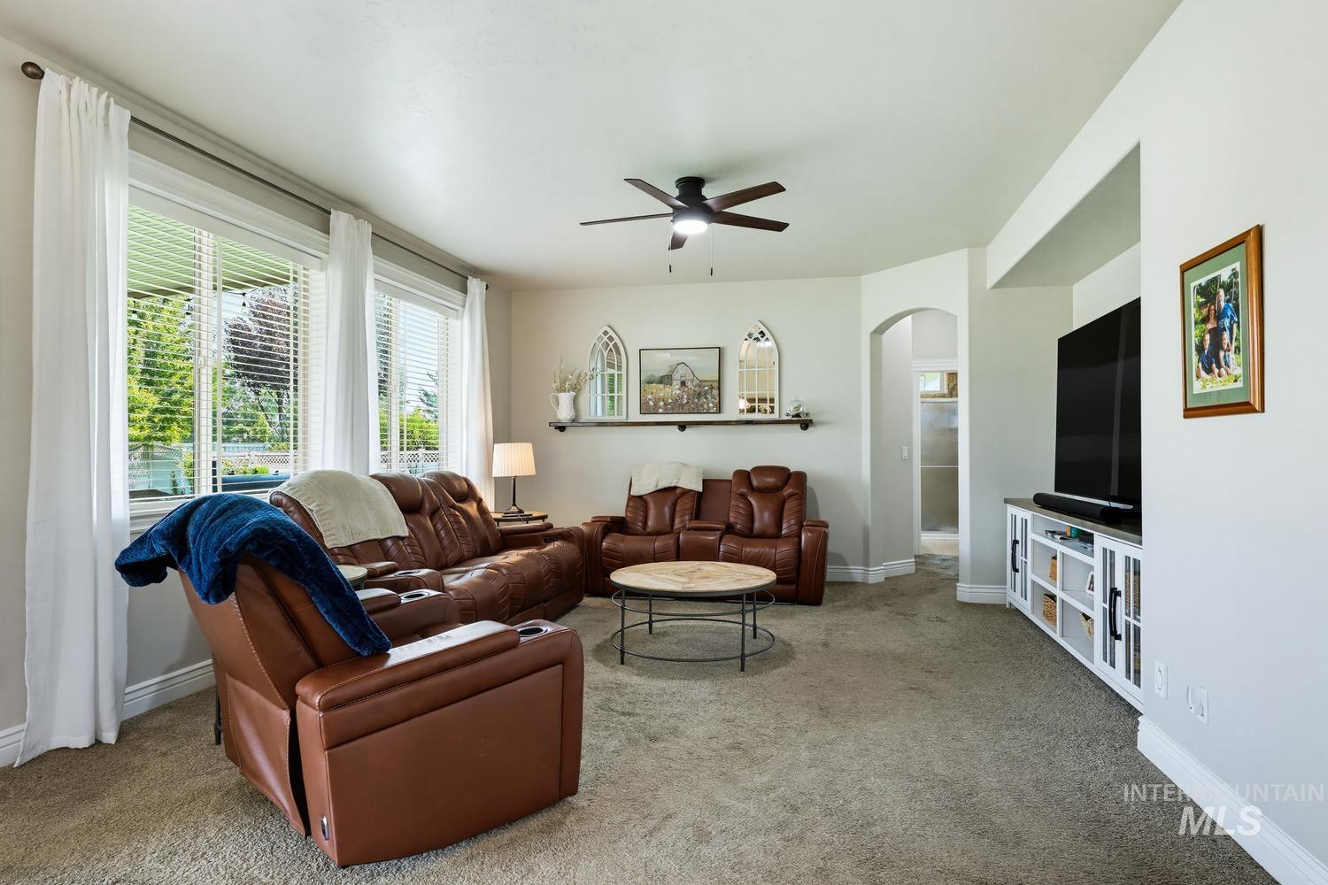 2320 W Maracay Drive Property Photo 13