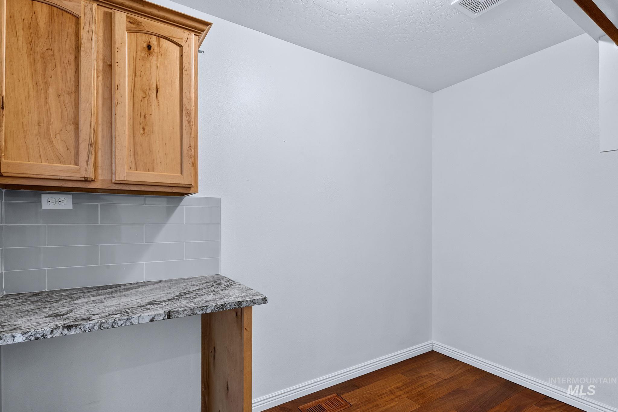 11761 W Blake Drive Property Photo 8