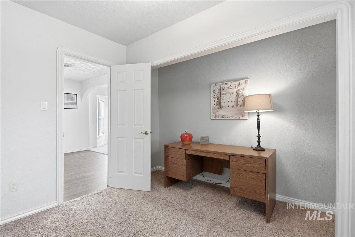 1224 W Orchard Avenue Property Photo 19