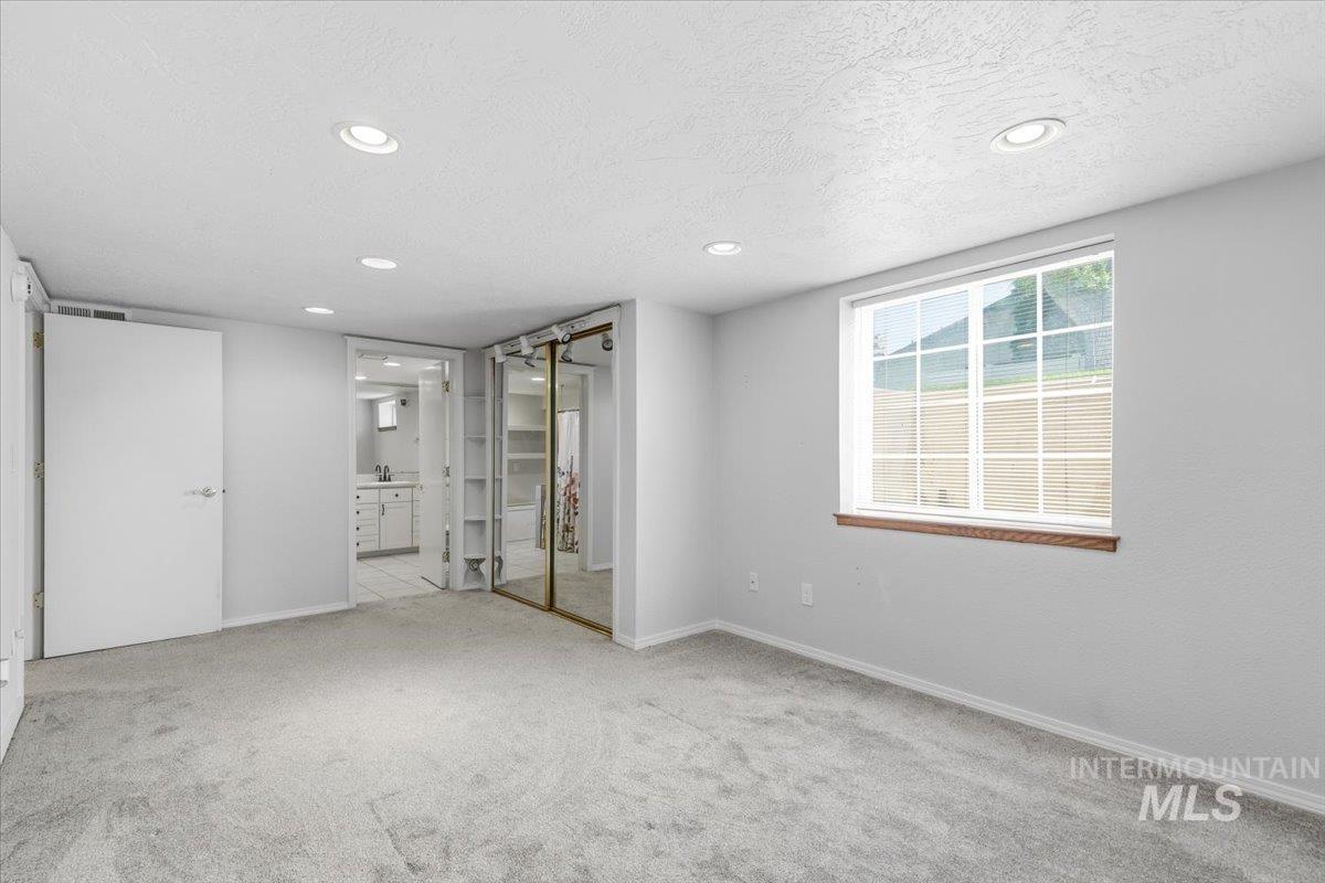 1224 W Orchard Avenue Property Photo 31