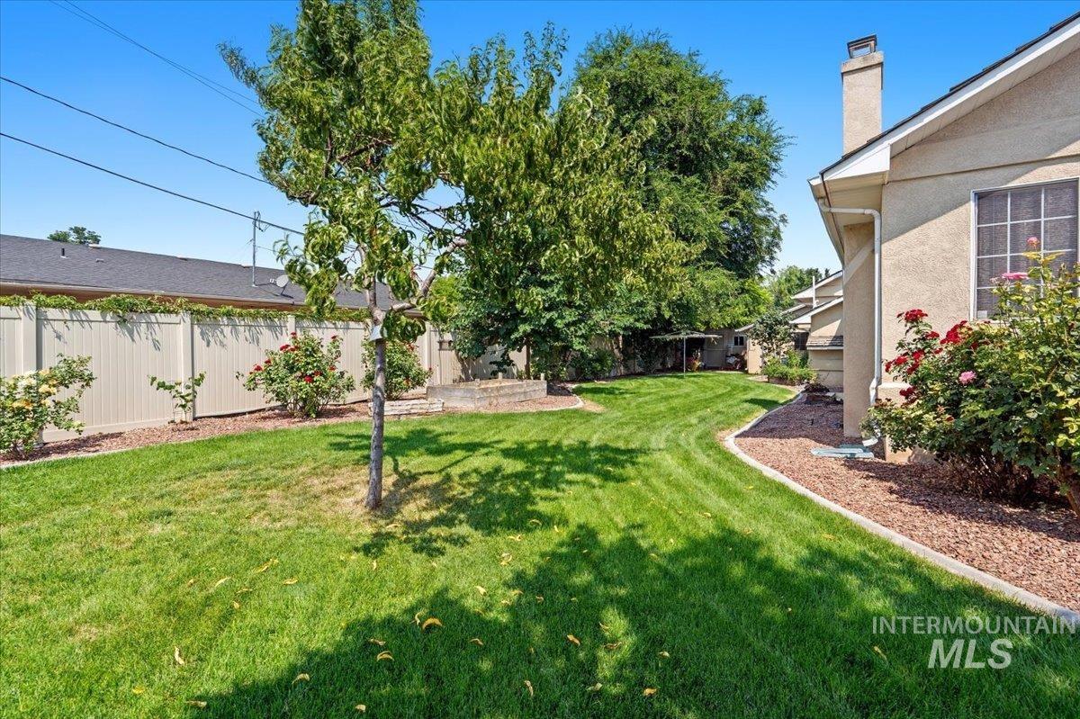 1224 W Orchard Avenue Property Photo 38