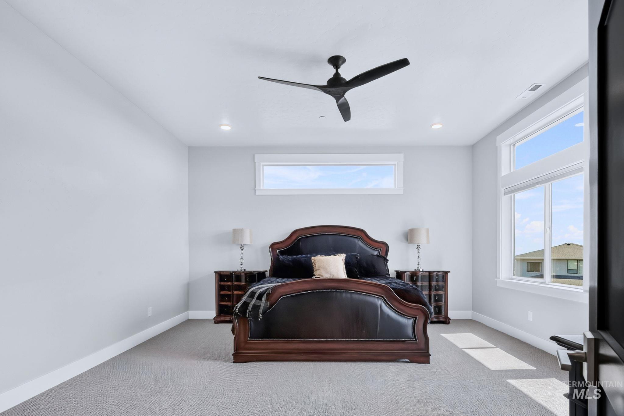1916 S Meteor Way Property Photo 23