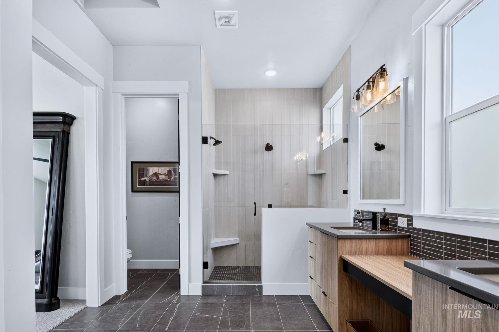 1916 S Meteor Way Property Photo 26