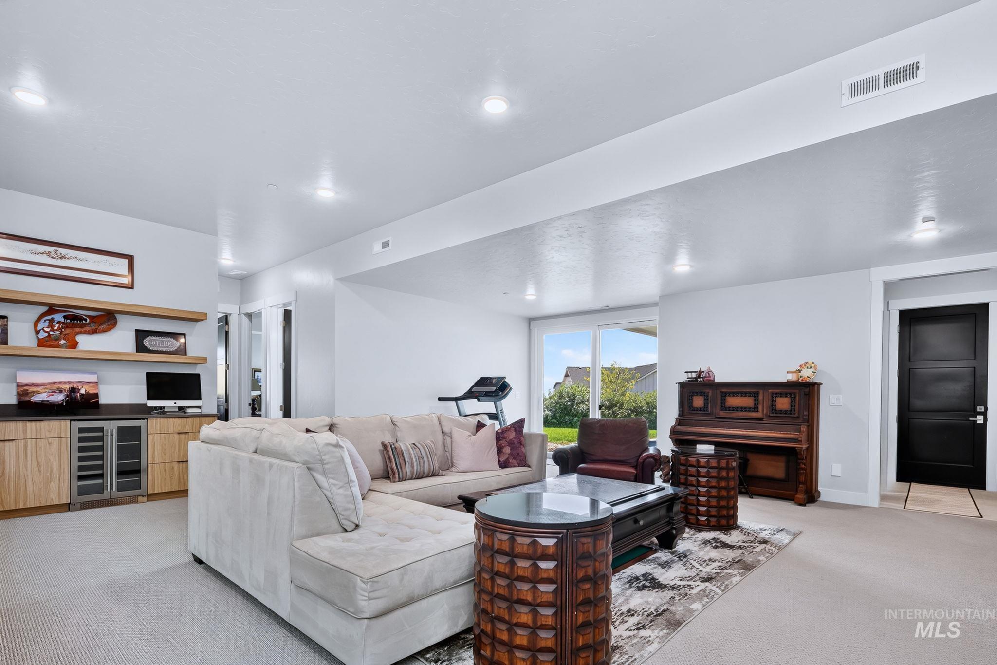 1916 S Meteor Way Property Photo 30