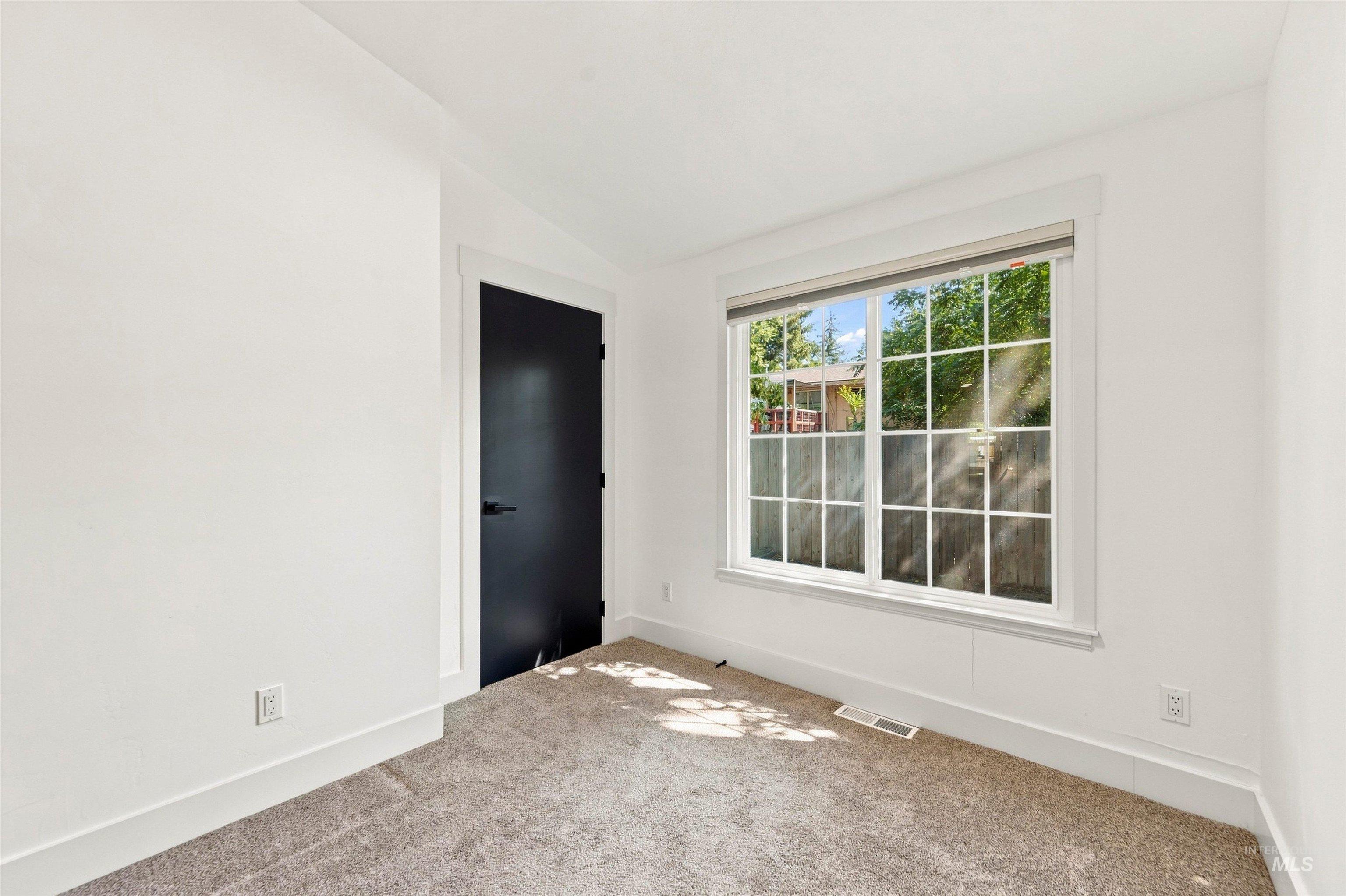 3405 W Plant Drive Property Photo 20