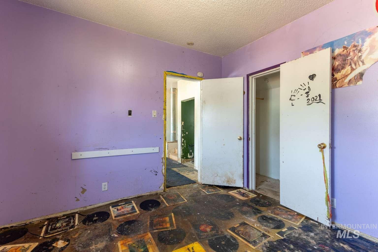 621 Teddy Ave Property Photo 7