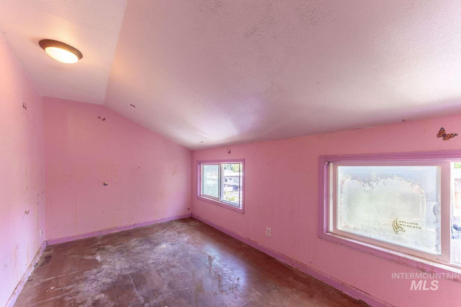 621 Teddy Ave Property Photo 12