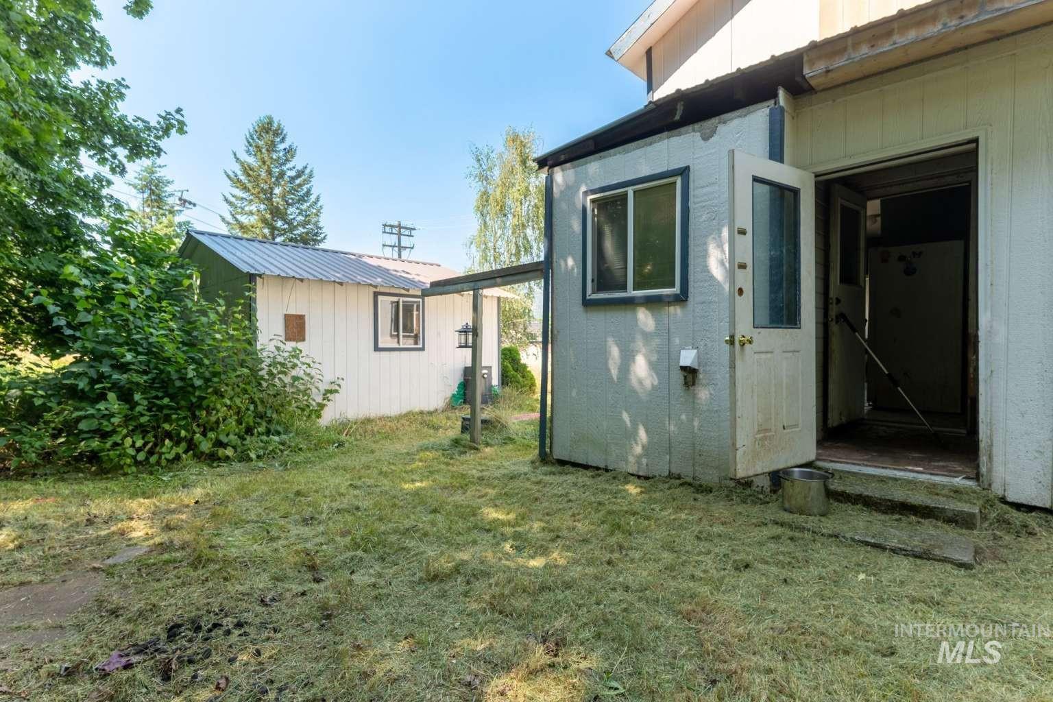 621 Teddy Ave Property Photo 24