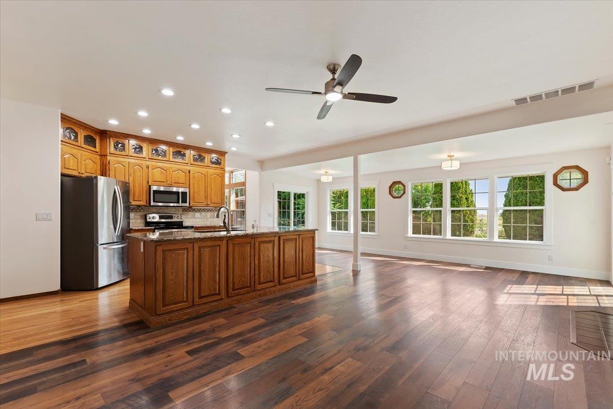 3050 W Val Vista Ct. Property Photo 6