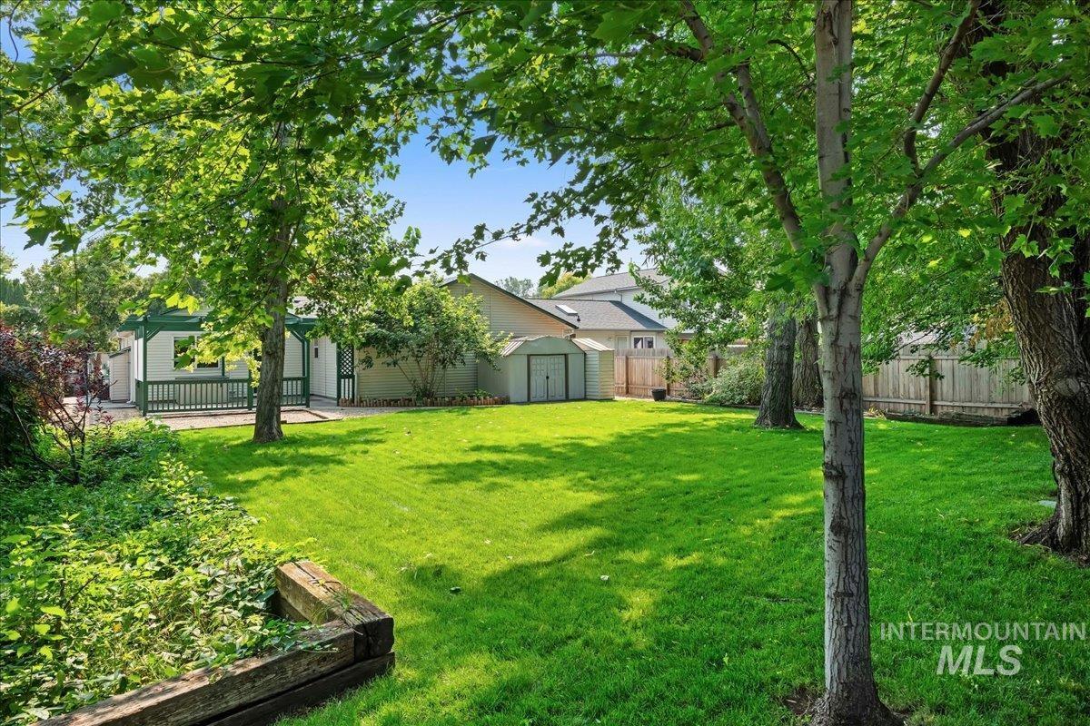 1991 S Cressida Pl Property Photo 30