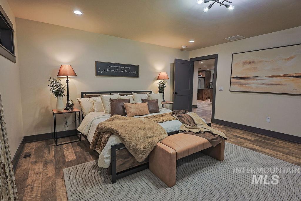 427 E 300 N Property Photo 9