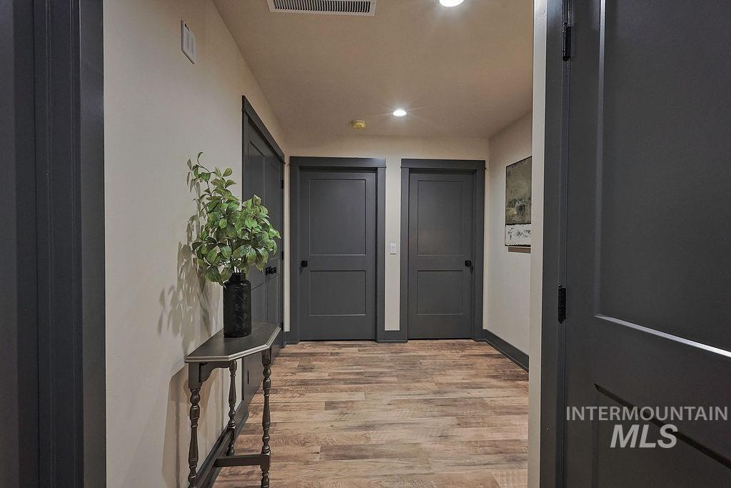 427 E 300 N Property Photo 37