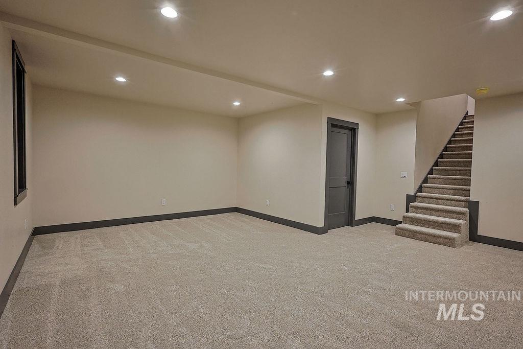 427 E 300 N Property Photo 41
