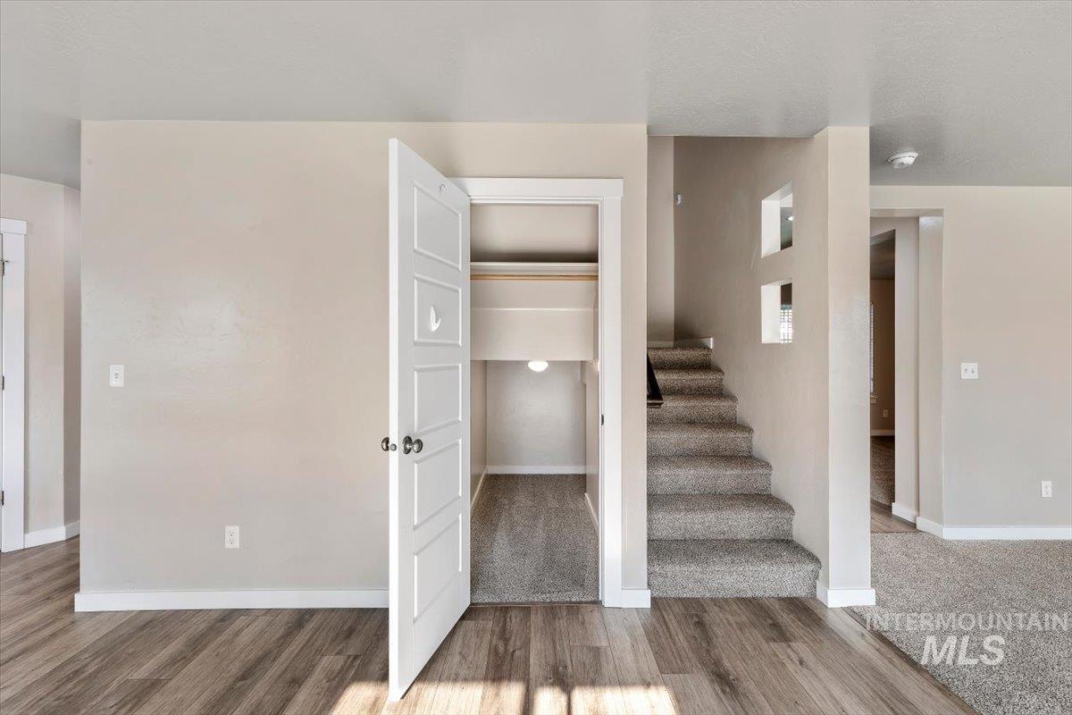 5062 N Maplestone Ave Property Photo 16