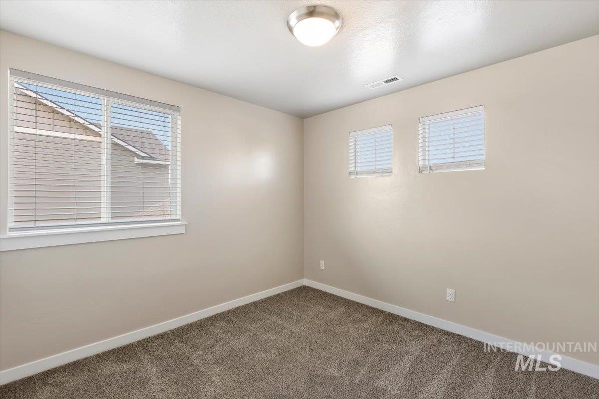 5062 N Maplestone Ave Property Photo 20
