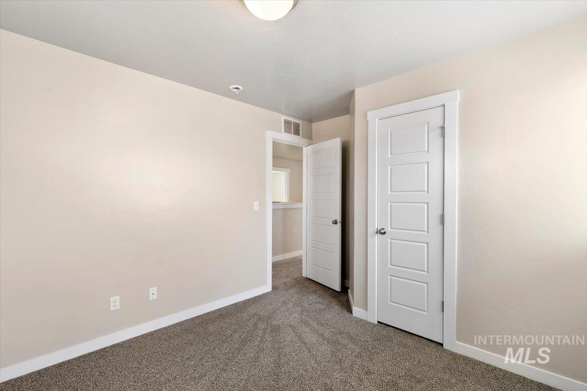 5062 N Maplestone Ave Property Photo 22