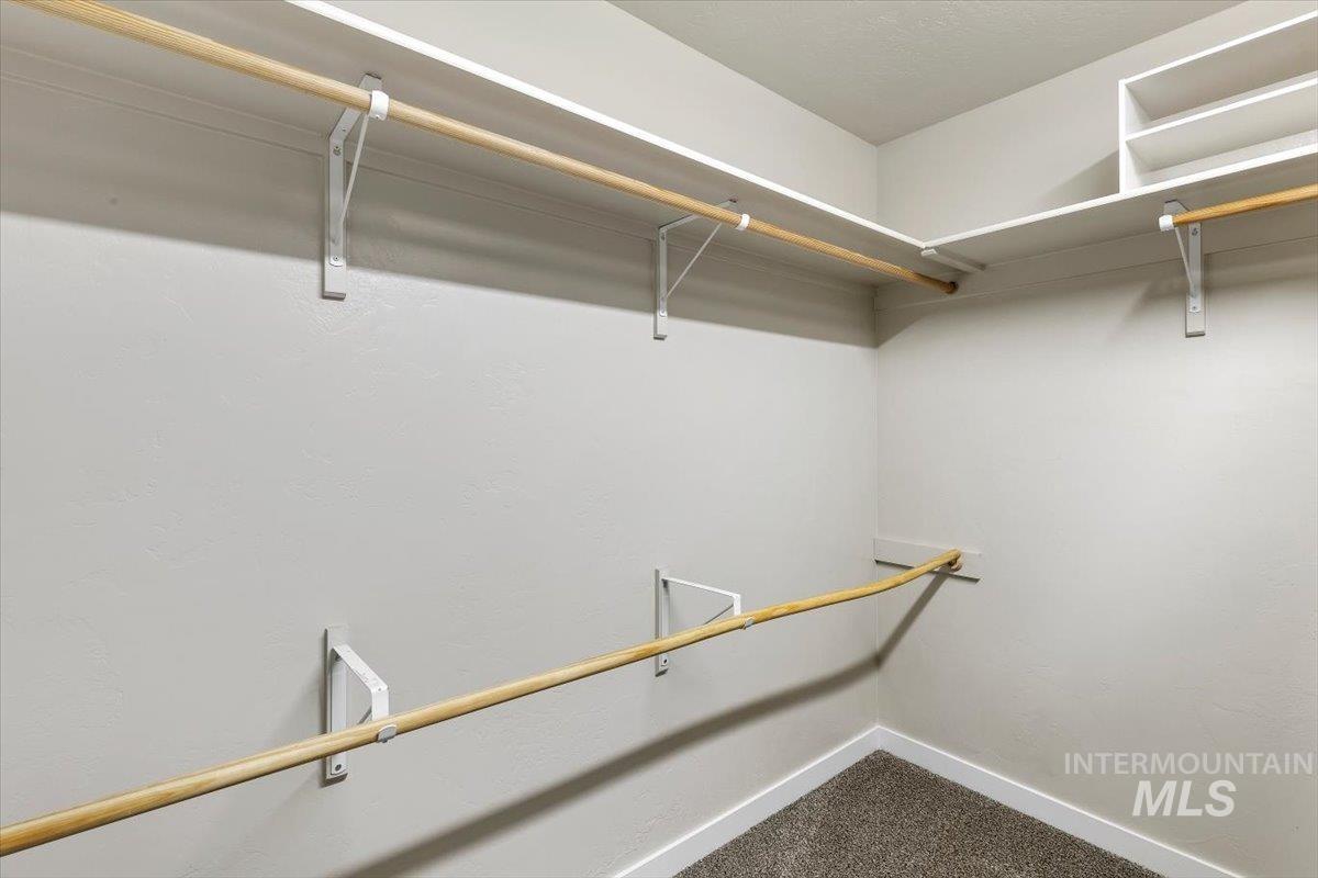 5062 N Maplestone Ave Property Photo 39