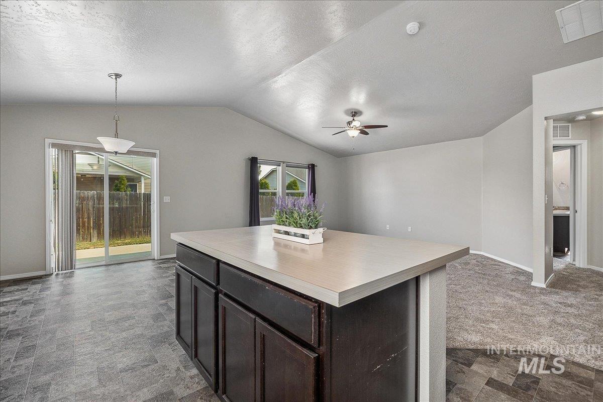 11742 Wilmington St Property Photo 7