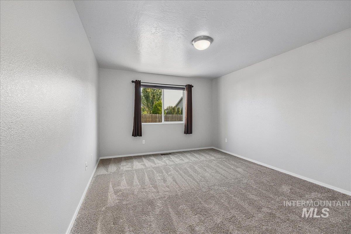 11742 Wilmington St Property Photo 12
