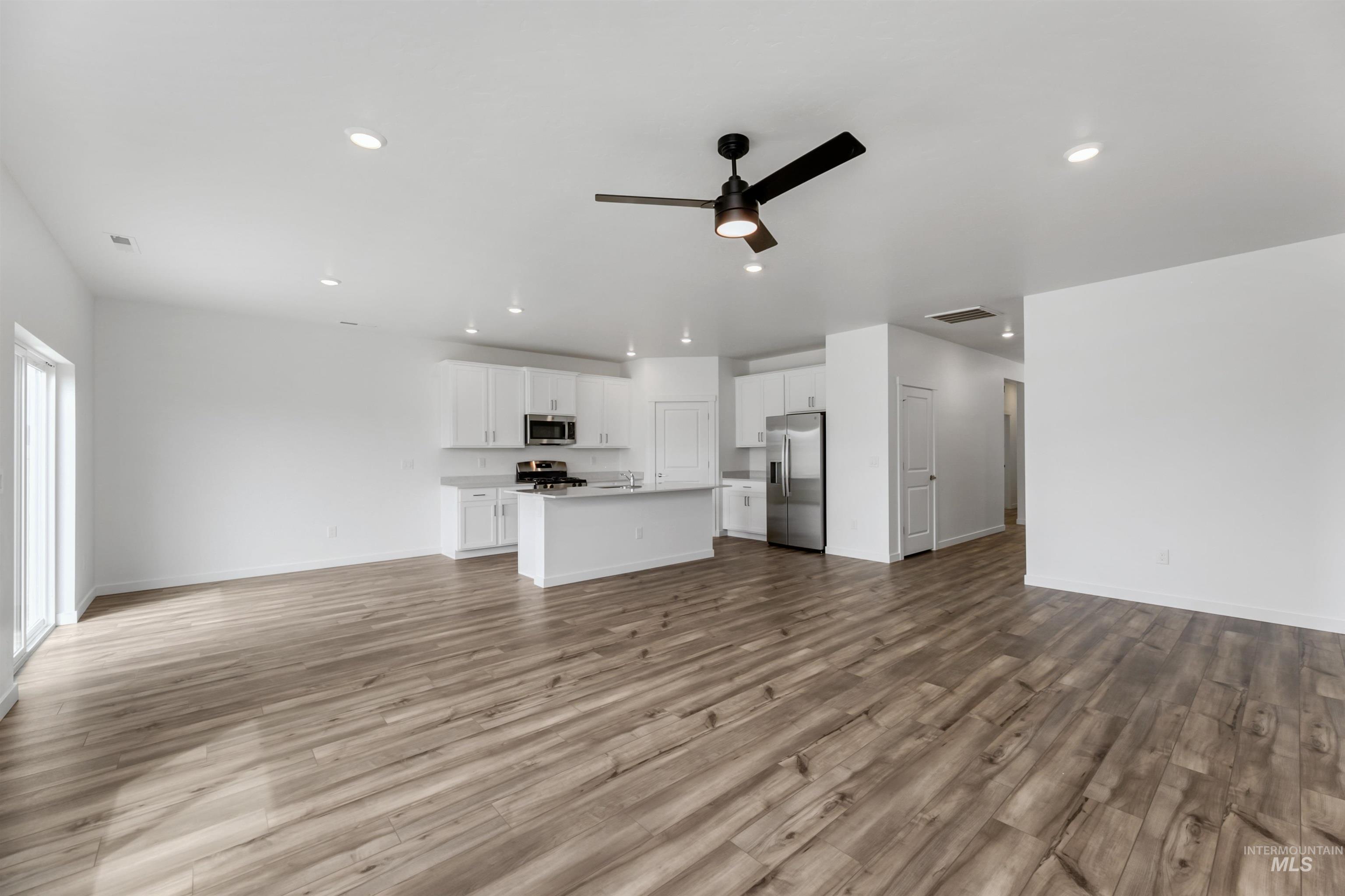 15133 Aviaticus Way Property Photo 11