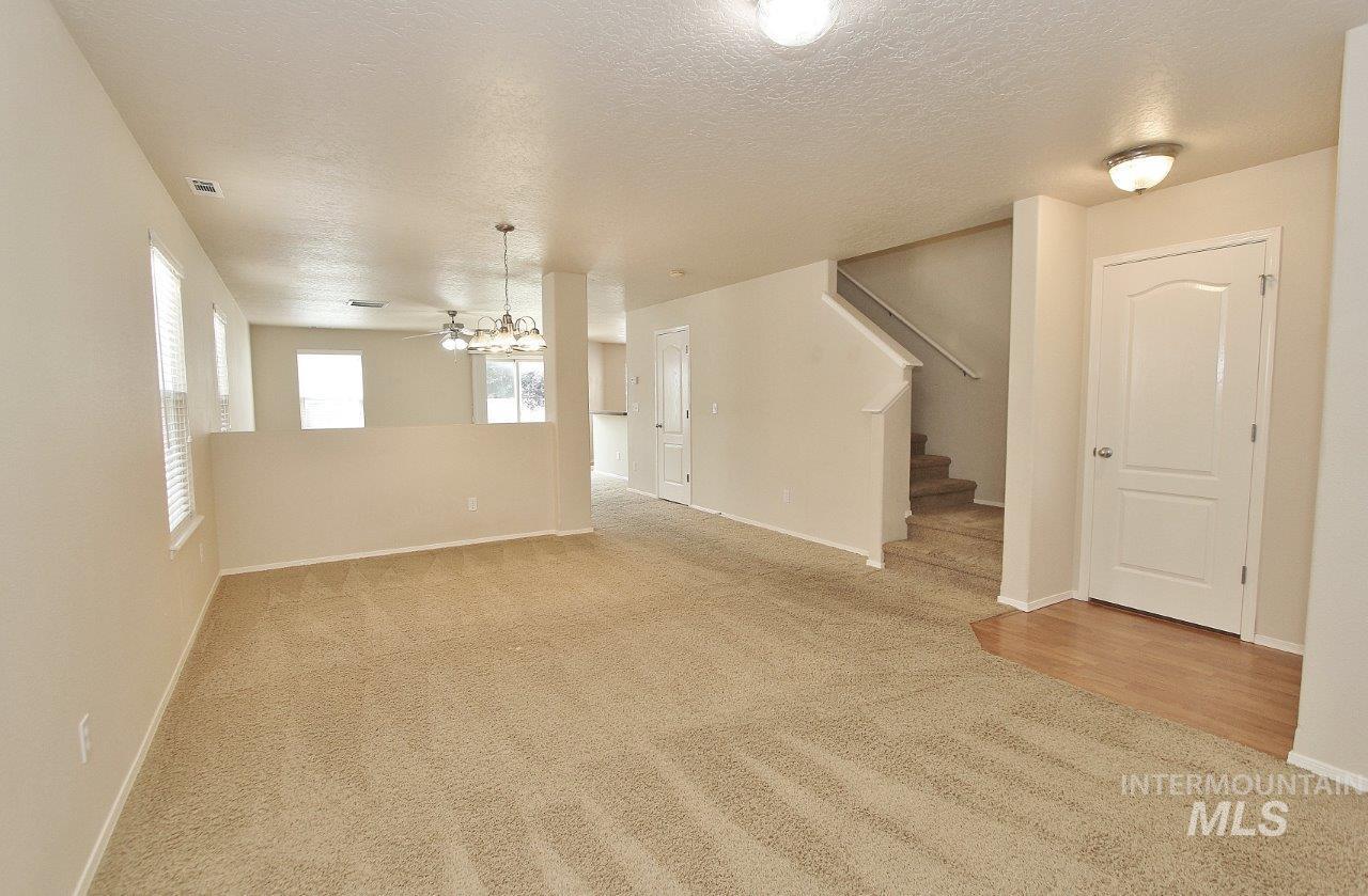 1237 E Star Dr. Property Photo 5