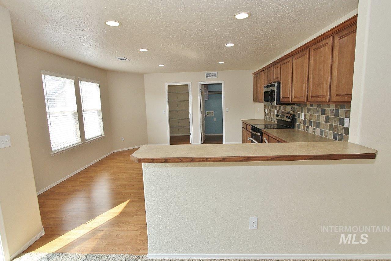 1237 E Star Dr. Property Photo 10