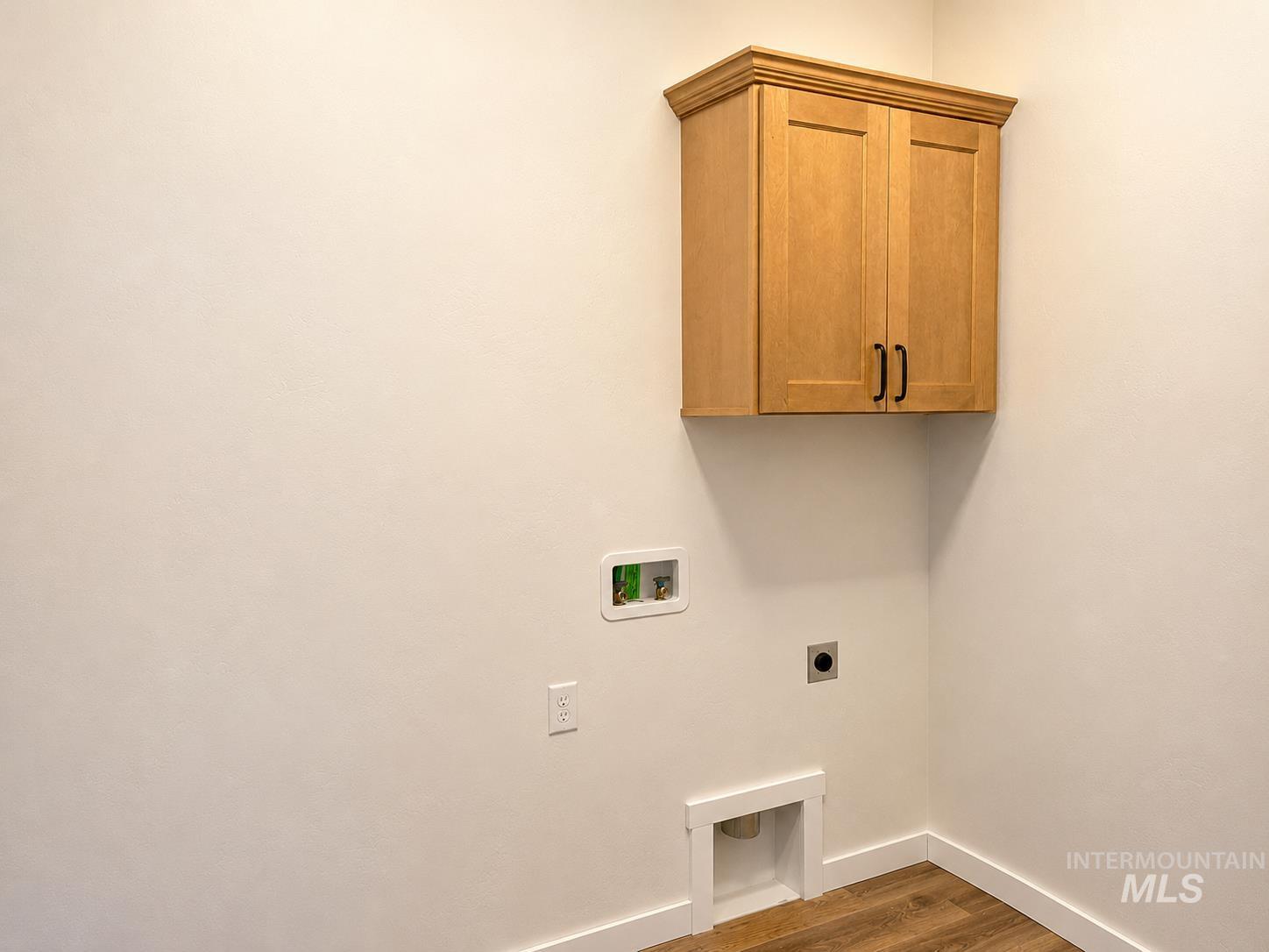 988 Kenbrook Loop Property Photo 15