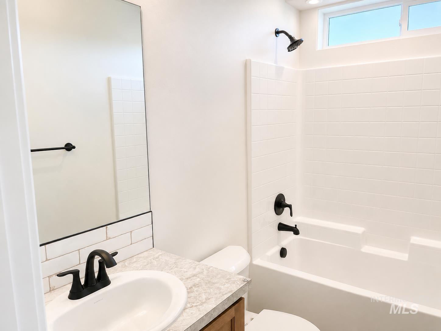 988 Kenbrook Loop Property Photo 17