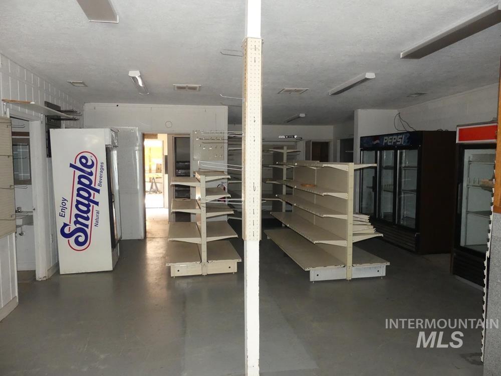130 River Street Property Photo 15