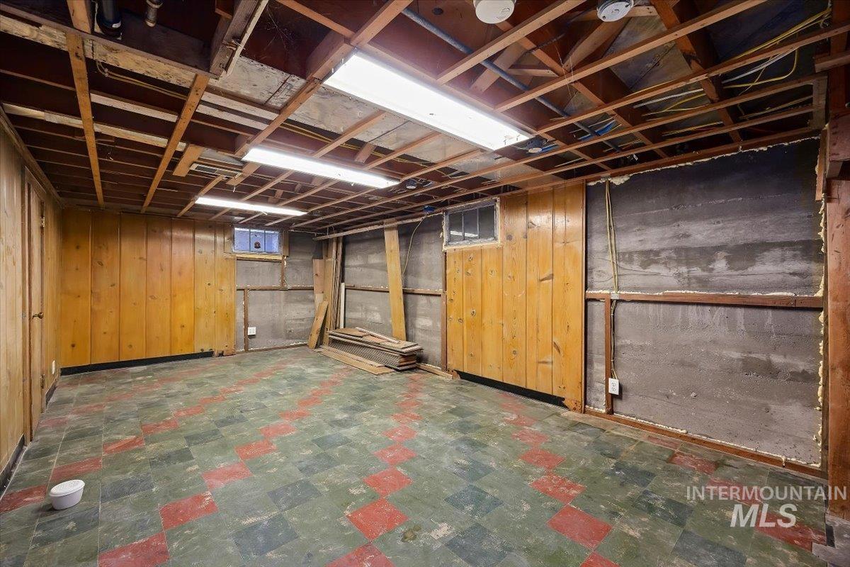 1530 9th Ave. East Property Photo 21