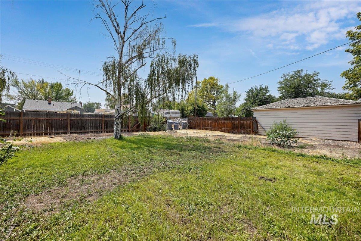 1530 9th Ave. East Property Photo 27
