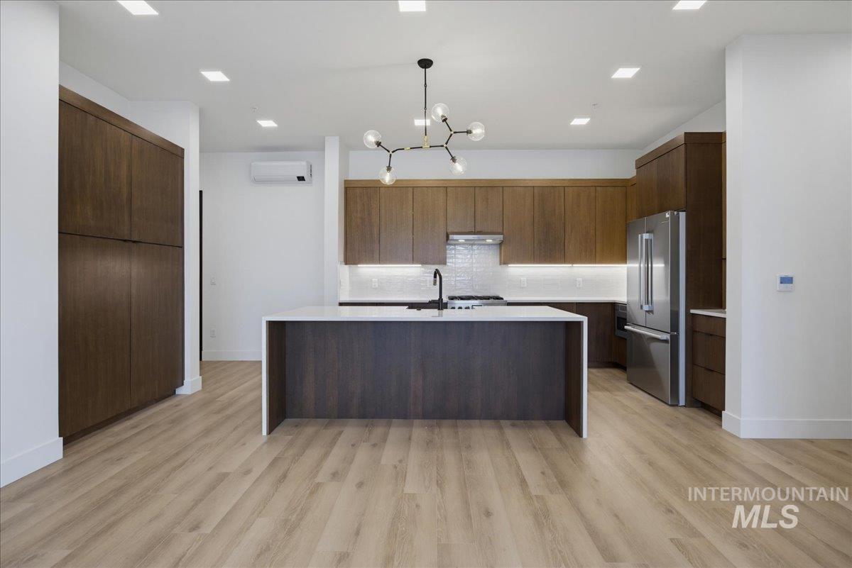 55 E State St Property Photo 2
